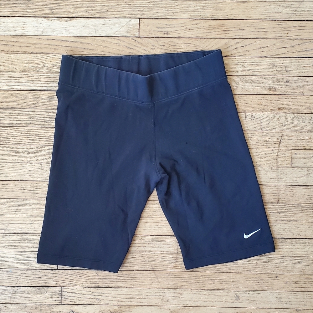 Black Nike Bikershorts